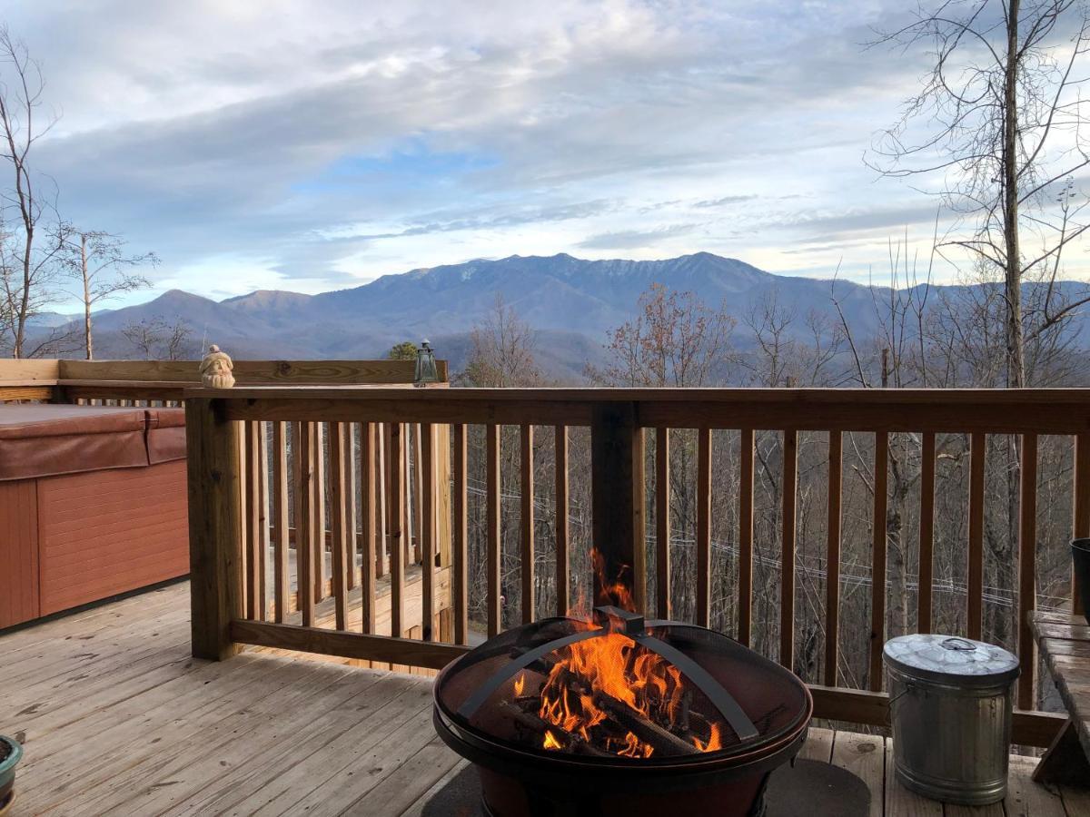 Villa Love Nest Chalet à Gatlinburg Extérieur photo